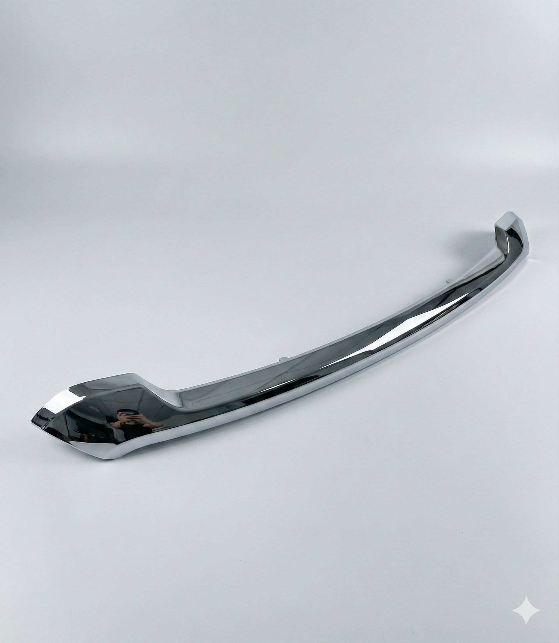 Acabamento cromado inferior do para-choque